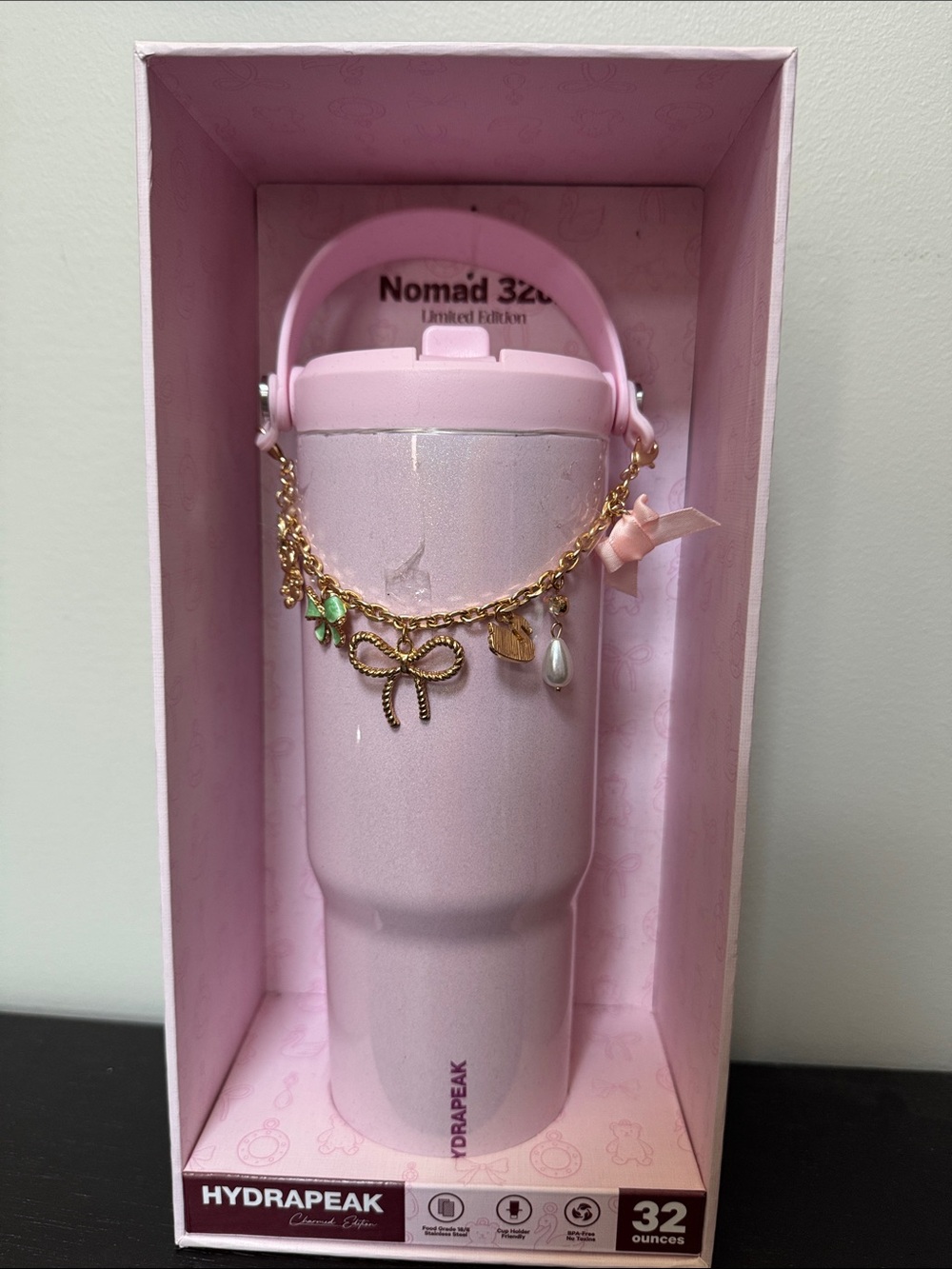 Hydrapeak Nomad 32oz Insulated Tumbler — Pink with Gold Charm Chain